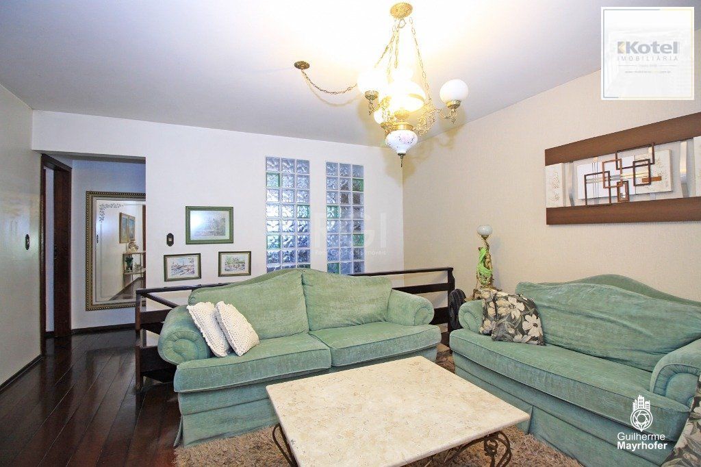 Casa para Venda - 225.36m², 3 dormitórios, sendo 1 suites, 4 vagas - Camaquã — foto 2