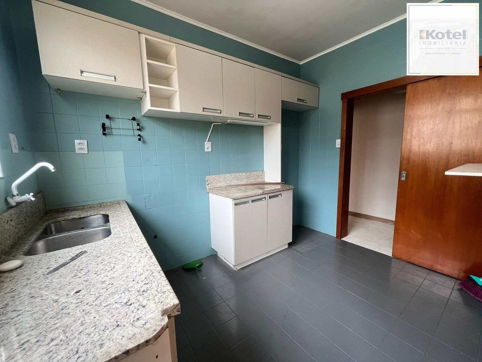 Apartamento de 3 dormitórios á venda no Bairro Rio Branco, Porto Alegre.