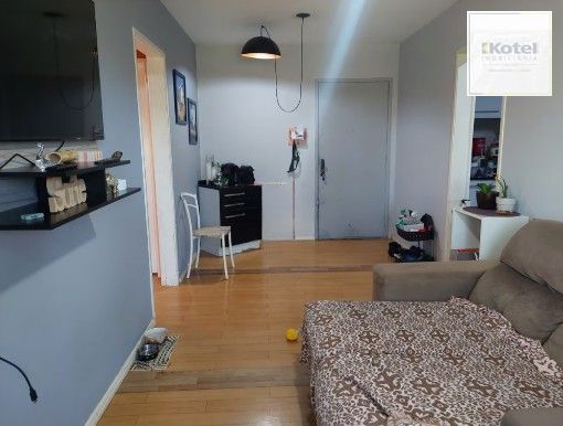 Apartamento de 2 dormitórios com sacada e 1 vaga de garagem no bairro Medianeira. — foto 5