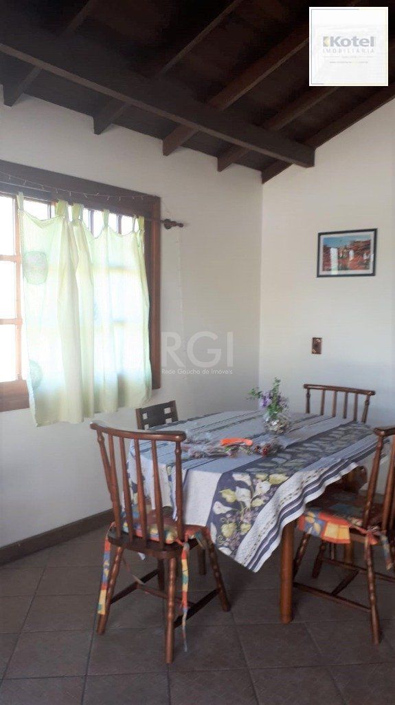 Casa para Venda - 165.65m², 3 dormitórios, sendo 1 suites, 2 vagas - Vila Nova — foto 5