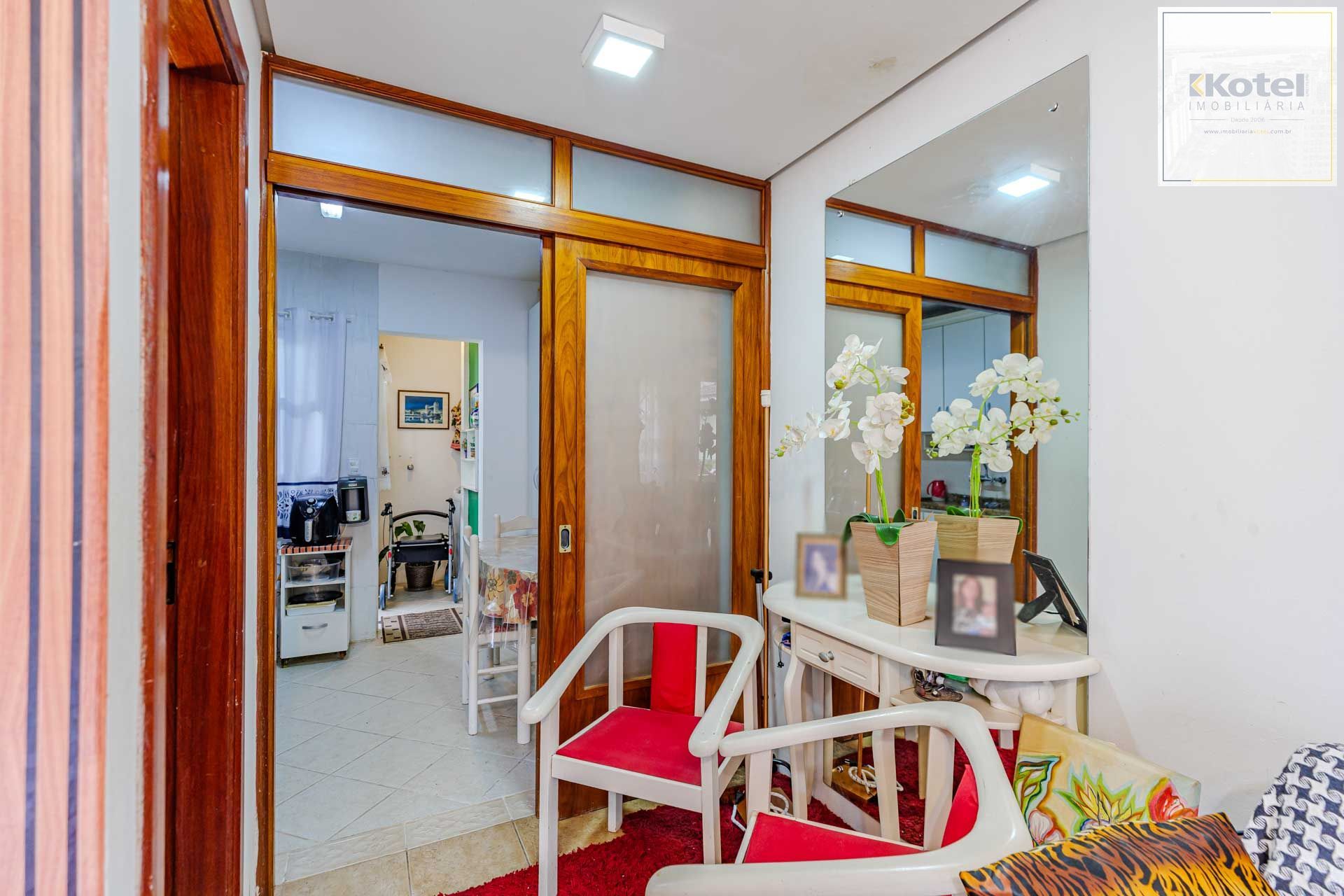 Casa de 03 dormitorios no bairro Teresopolis — foto 3