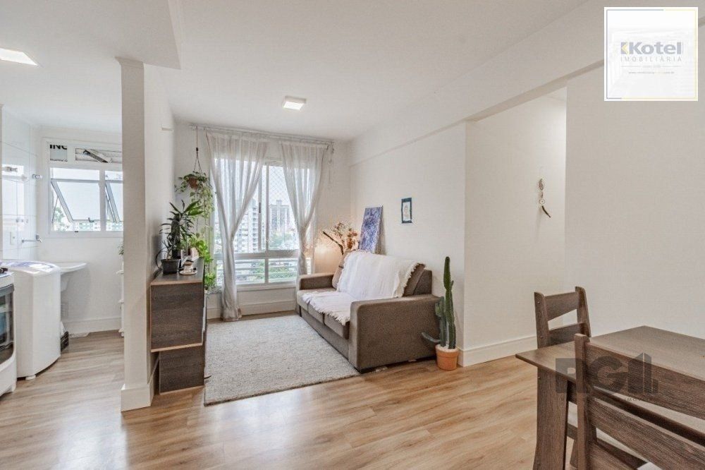 Apartamento 50m² - 2 dormitórios e 1 vaga no bairro Partenon — foto 2