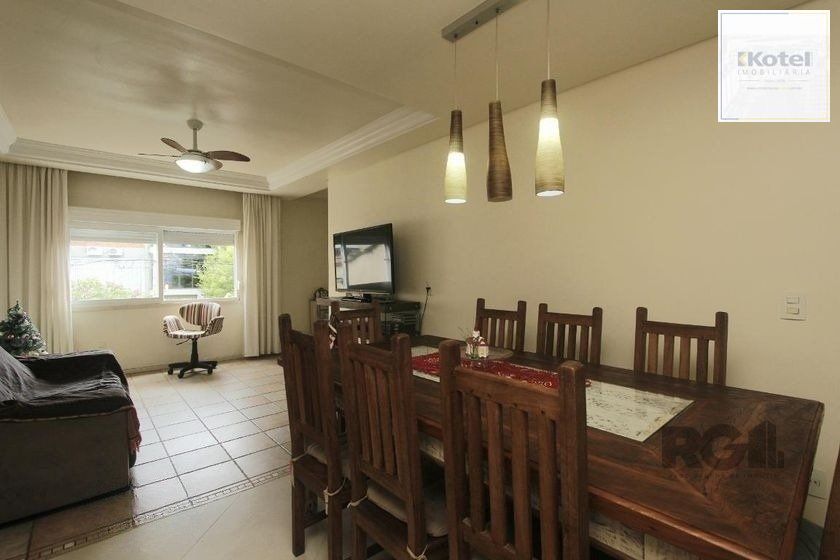 Casa 3 quartos à venda, 369m², Santa Maria Goretti - Porto Alegre