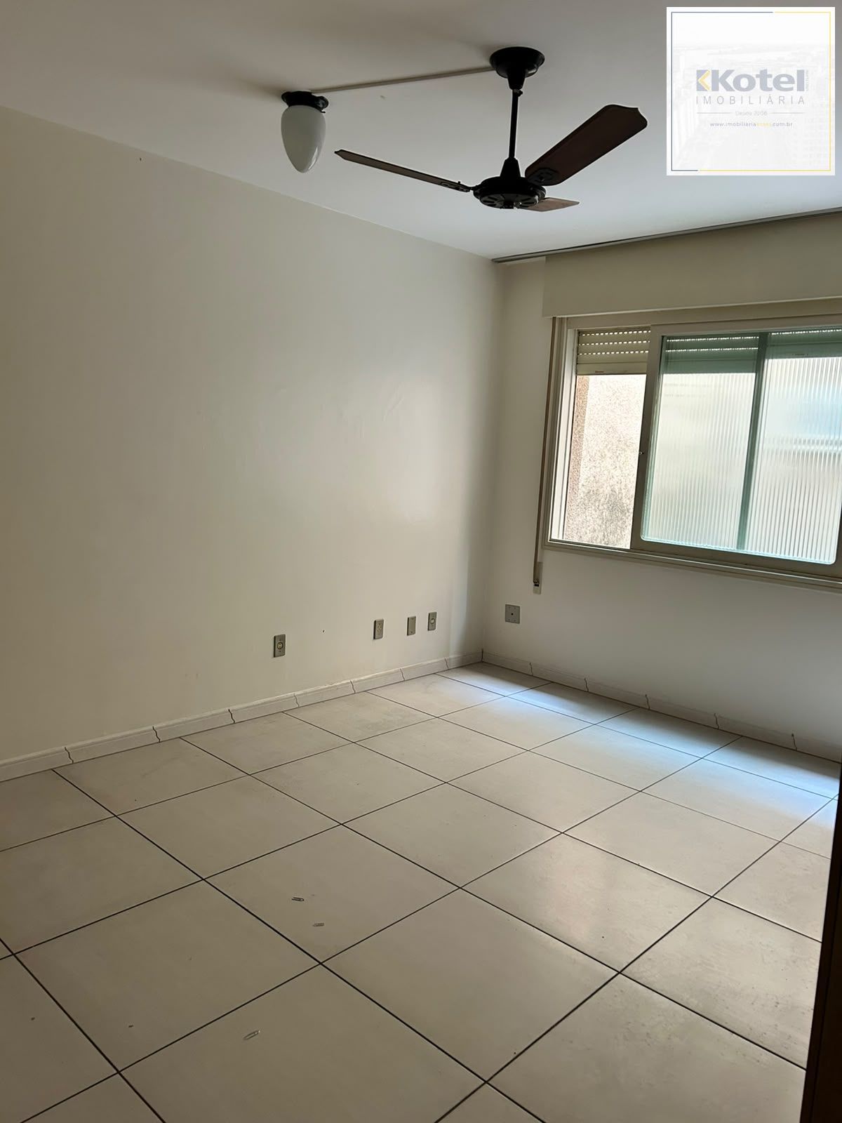 Apartamento, à venda, 32 m², Menino Deus - Porto Alegre — foto 3