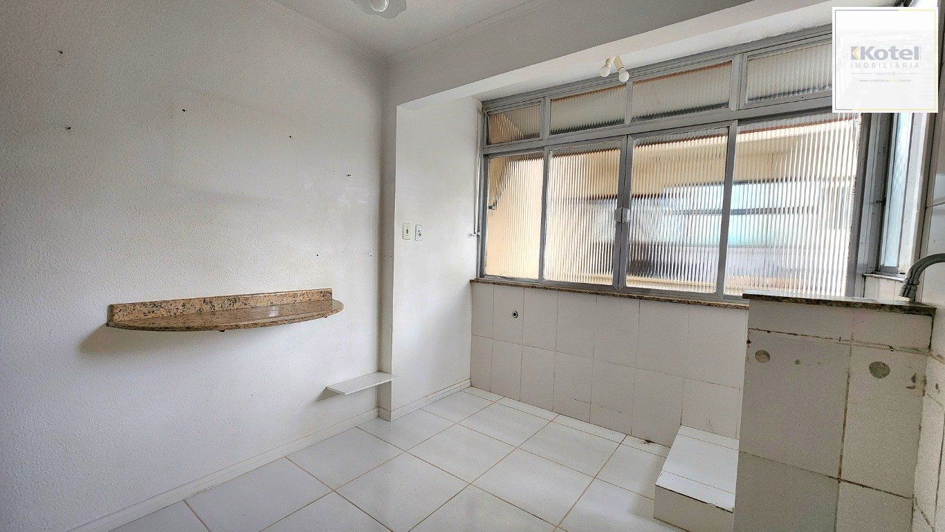 Apartamento com 2 Quartos e 1 banheiro à Venda, 67 m² no bairro Cavalhada — foto 5