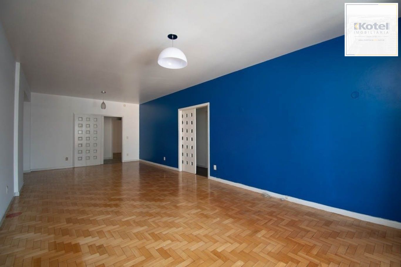 Apartamento de 3 dormitórios à venda no Bairro Centro Histórico, Porto Alegre.