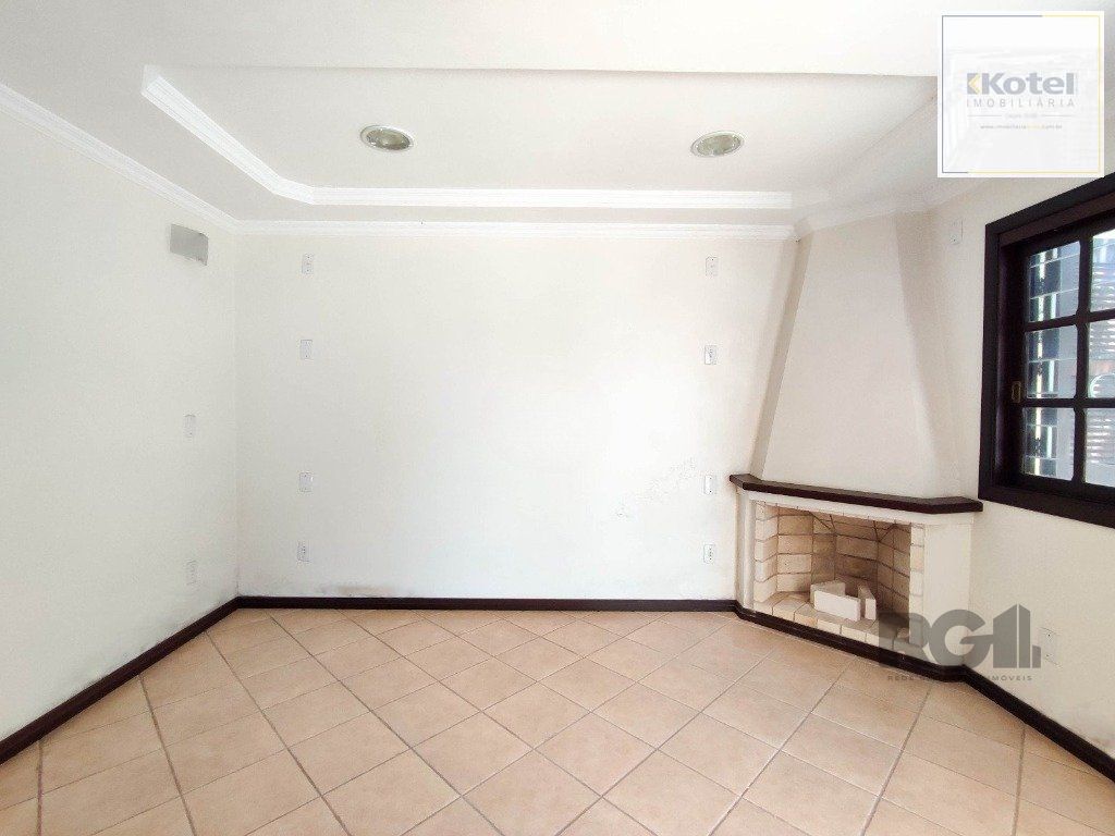 Excelente casa de 230m² com 4 dormitórios e 3 vagas.