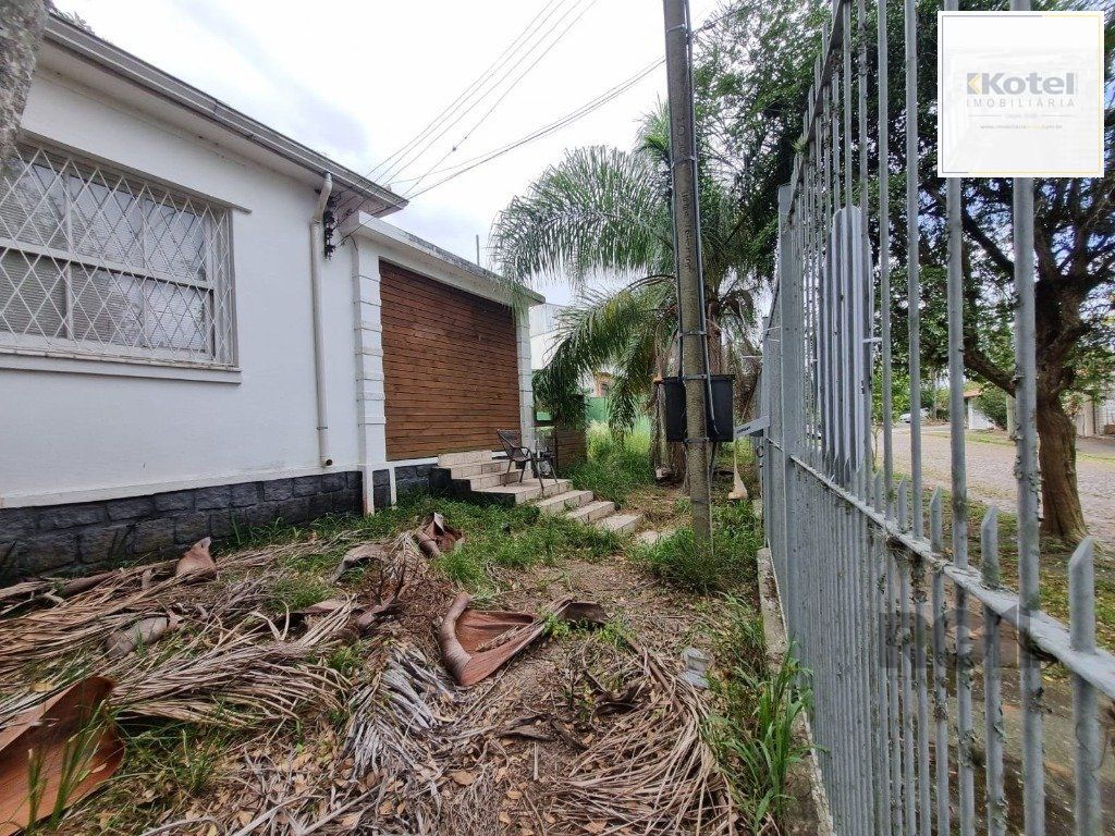Casa com 3 quartos, 4 vagas e 120m² no bairro Vila Assução