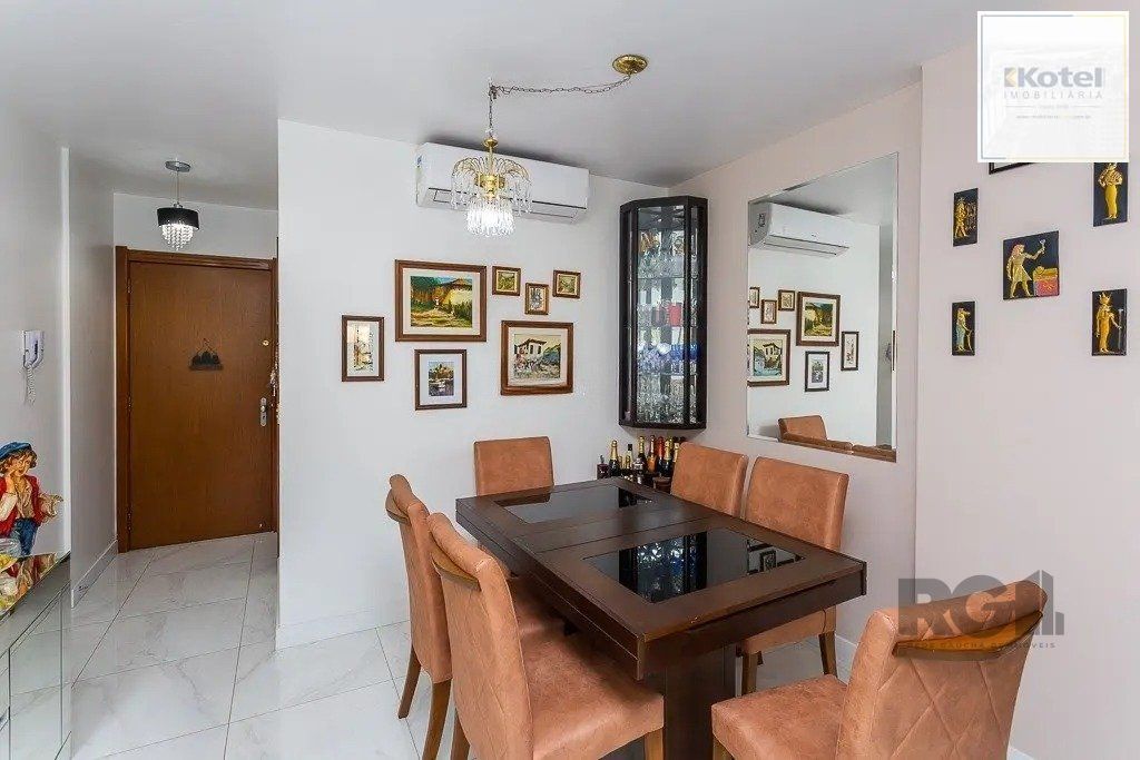 Apartamento com 3 dormitórios no bairro Jardim Carvalho
