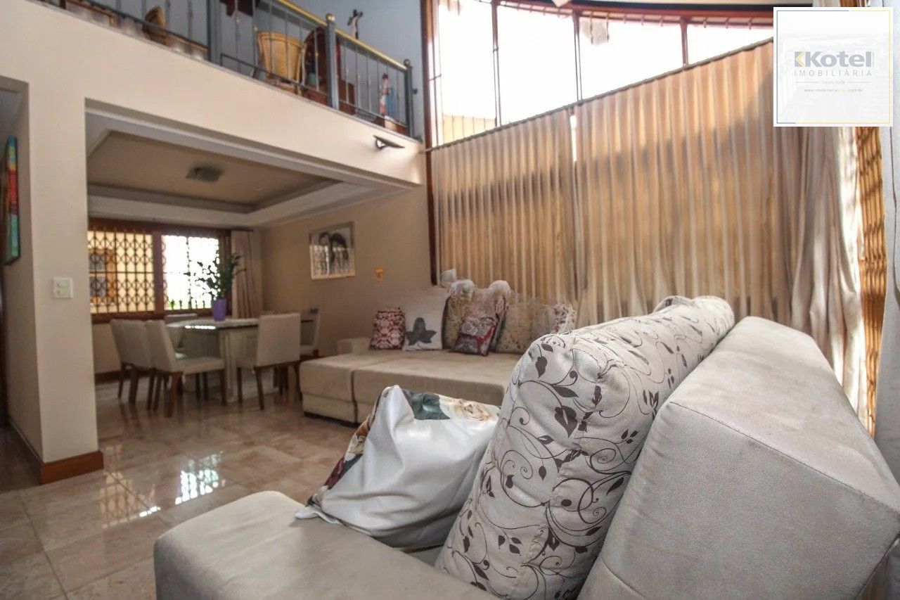 Casa 612m² - 3 suíte, 8 vagas no bairro Medianeira — foto 2
