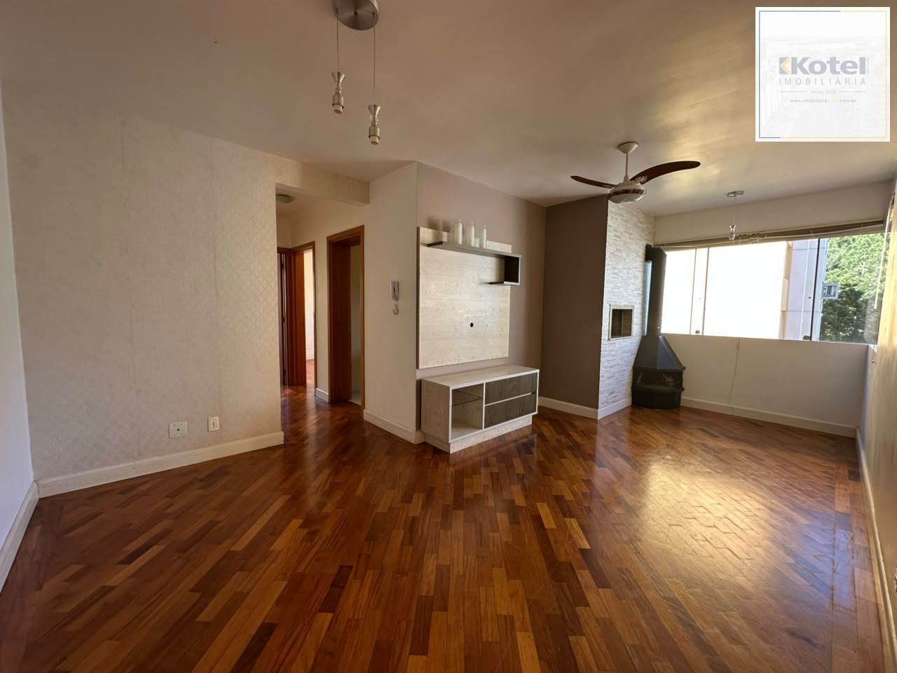 Apartamento de 02 dormitórios com infraestrutura completa no bairro Teresópolis/Porto Alegre-RS
