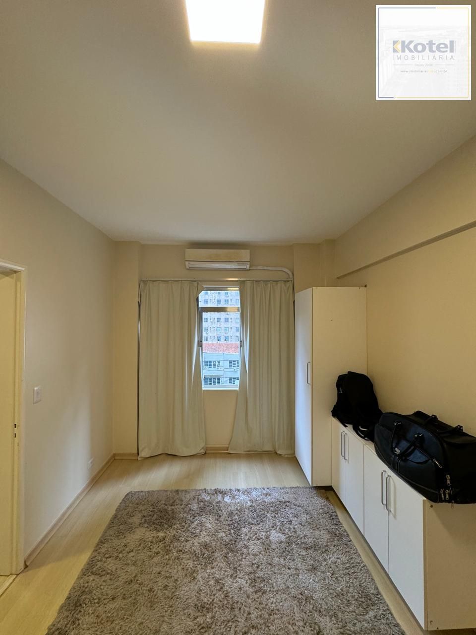 Apartamento 1 dormitório com 43 m² no Centro histórico