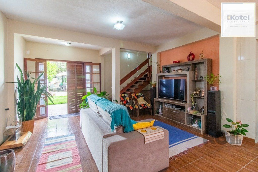 Casa com 3 dormitórios e 3 vagas no bairro Santa Tereza — foto 4