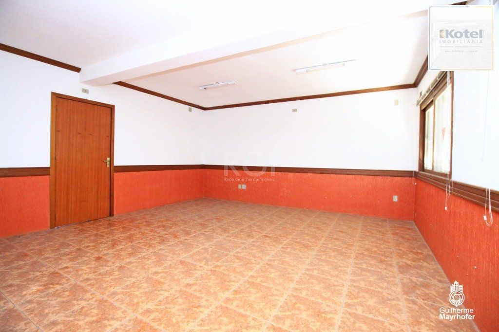 Casa para Venda - 258m², 3 dormitórios, sendo 1 suites, 3 vagas - Rio Branco