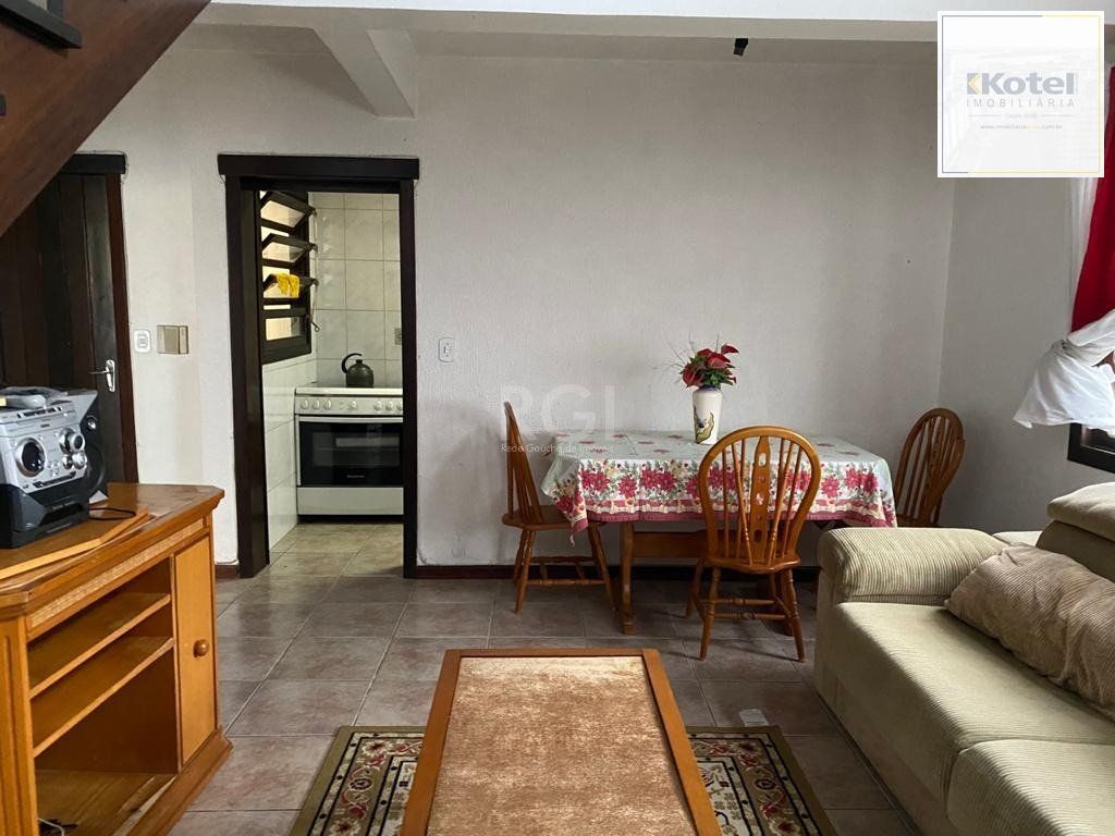 Casa para Venda - 330m², 6 dormitórios, 3 vagas - Cavalhada — foto 2