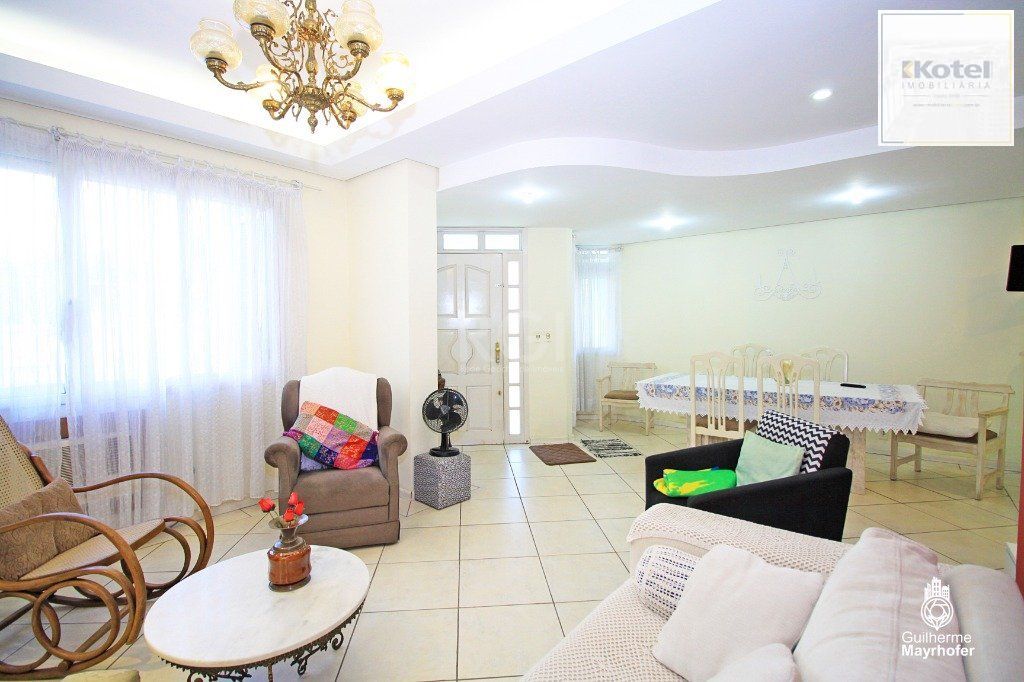 Casa para Venda - 130m², 3 dormitórios, sendo 1 suites, 4 vagas - Sarandi — foto 2