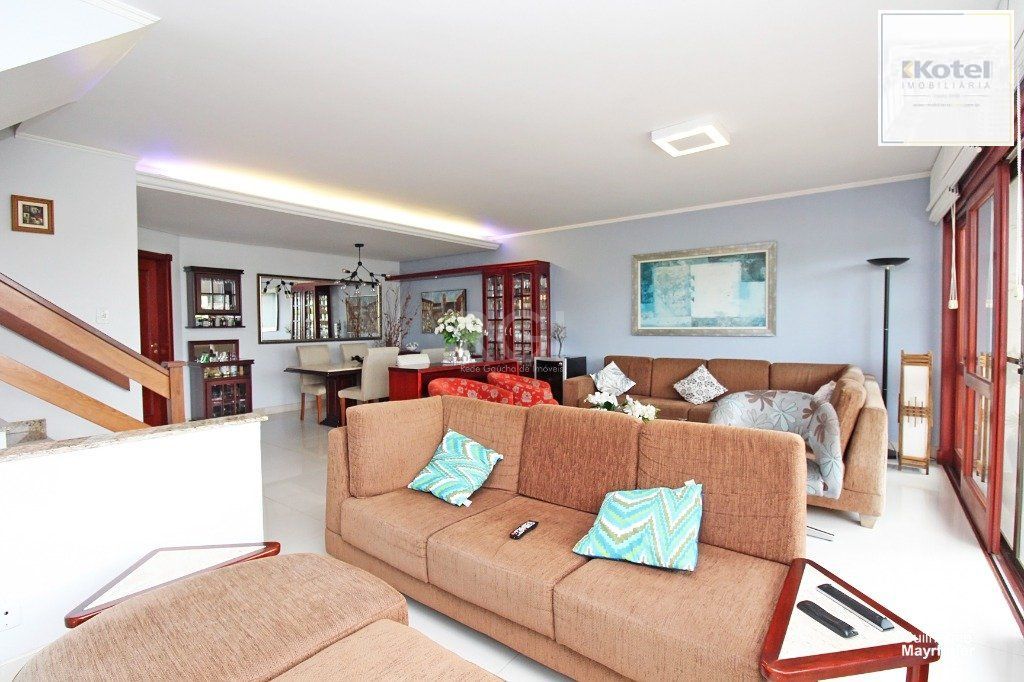 Casa Condominio para Venda - 324.7m², 3 dormitórios, sendo 1 suites, 4 vagas - Menino Deus — foto 2
