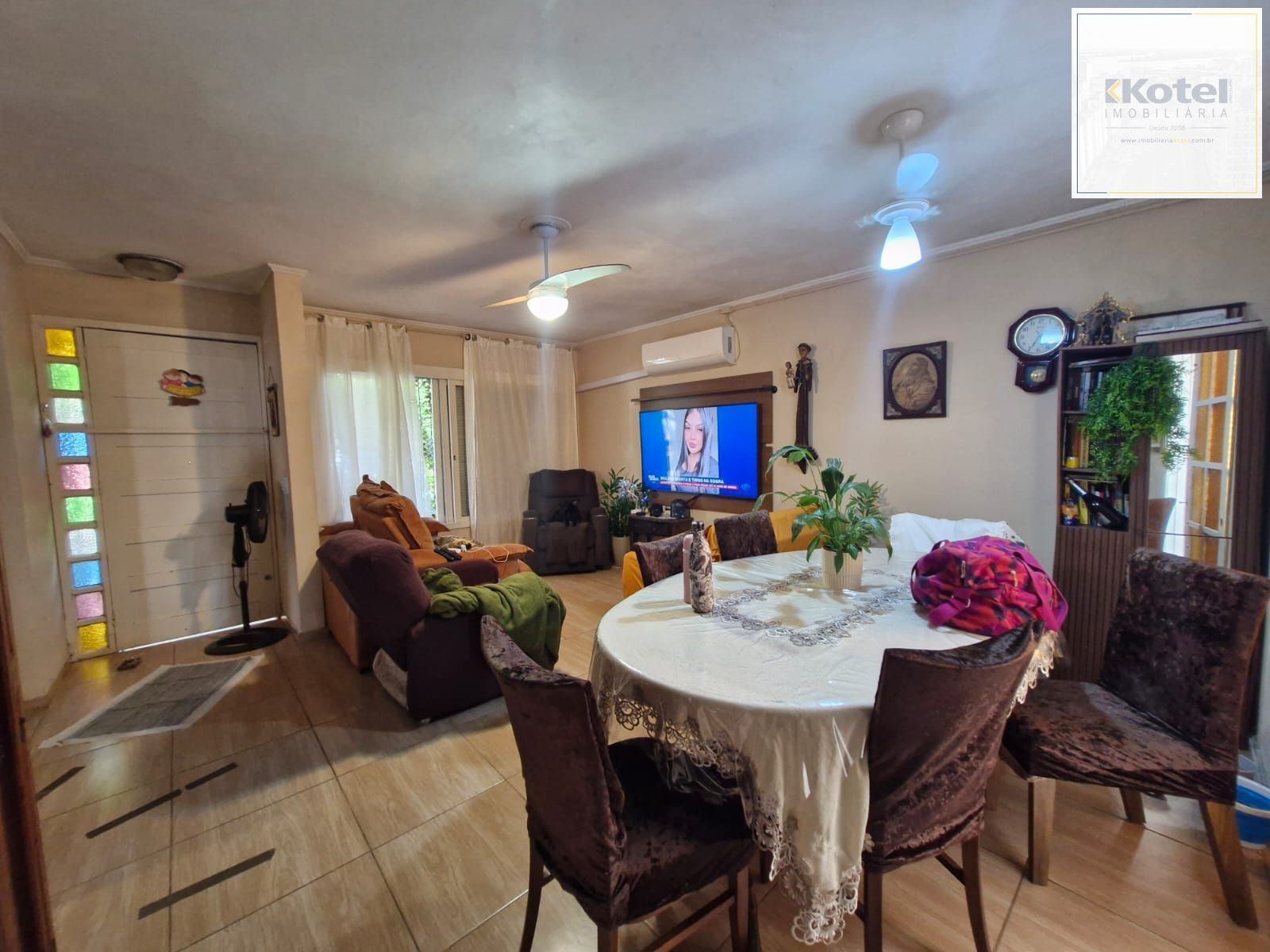 Casa com 3 dormitórios e edícula nos fundos no bairro Nonoai. — foto 4