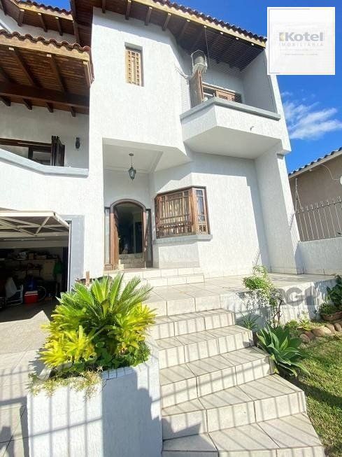 Excelente casa de 300m² com 4 dormitórios no bairro Sarandi. — foto 2