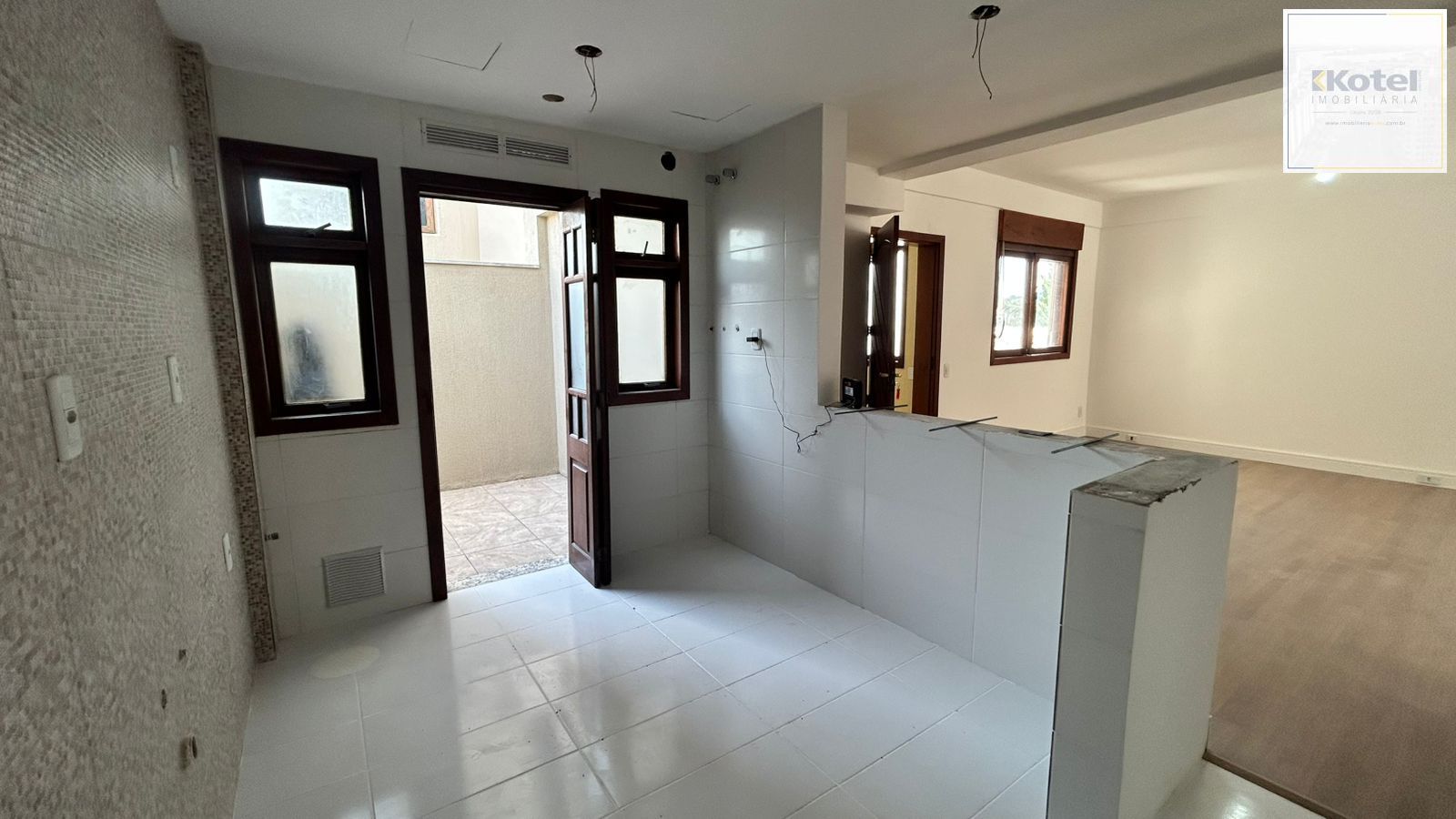 Apartamento 2 dormitórios no bairro Medianeira em Porto Alegre para Vender — foto 5