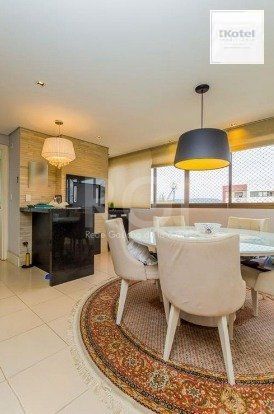Excelente apartamento de 03 dormitórios com 4 vagas de garagem. — foto 4
