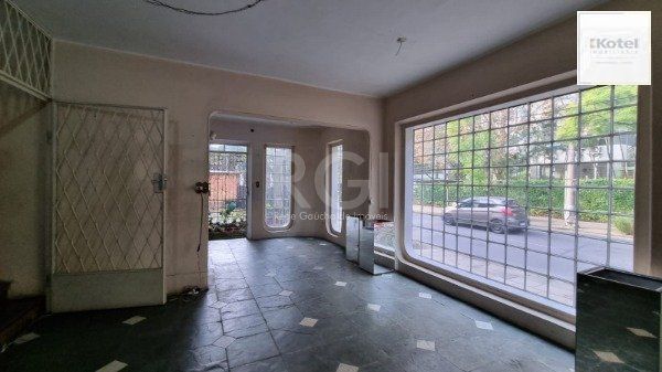 Casa para Venda - 200m², 2 dormitórios, 1 vaga - Moinhos de Vento