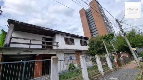 Terreno com casa no bairro Boa Vista