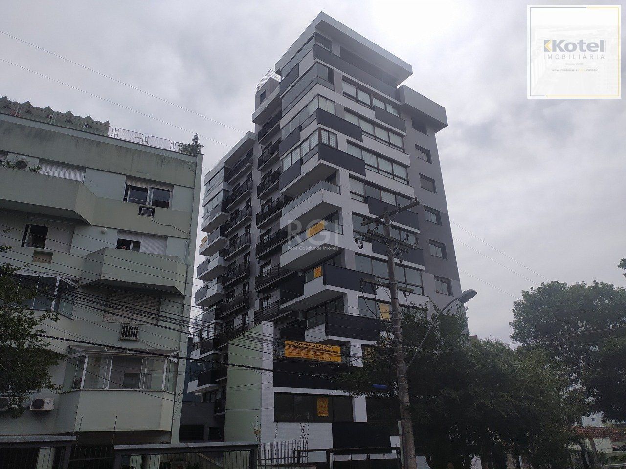 Apartamento para Venda - 123.71m², 3 dormitórios, sendo 1 suites, 1 vaga - Petrópolis — foto 3