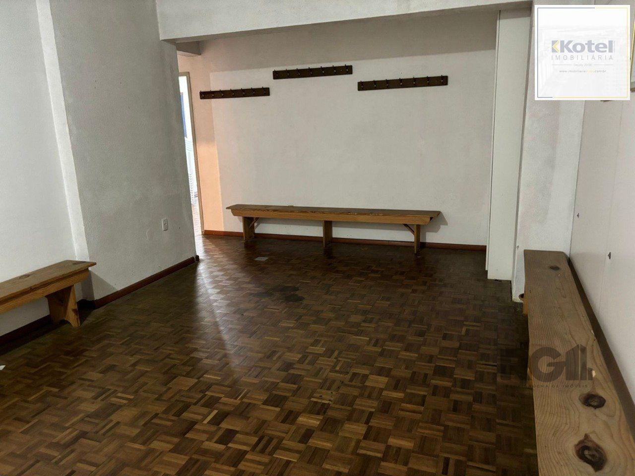 Sala Comercial à venda, 60m², Centro Histórico - Porto Alegre