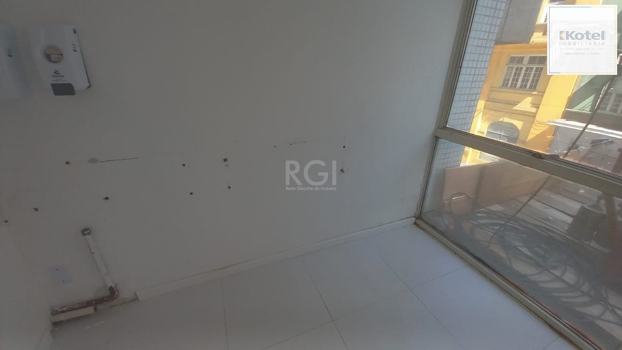 Sala Comercial à venda, 235m², Centro Histórico - Porto Alegre
