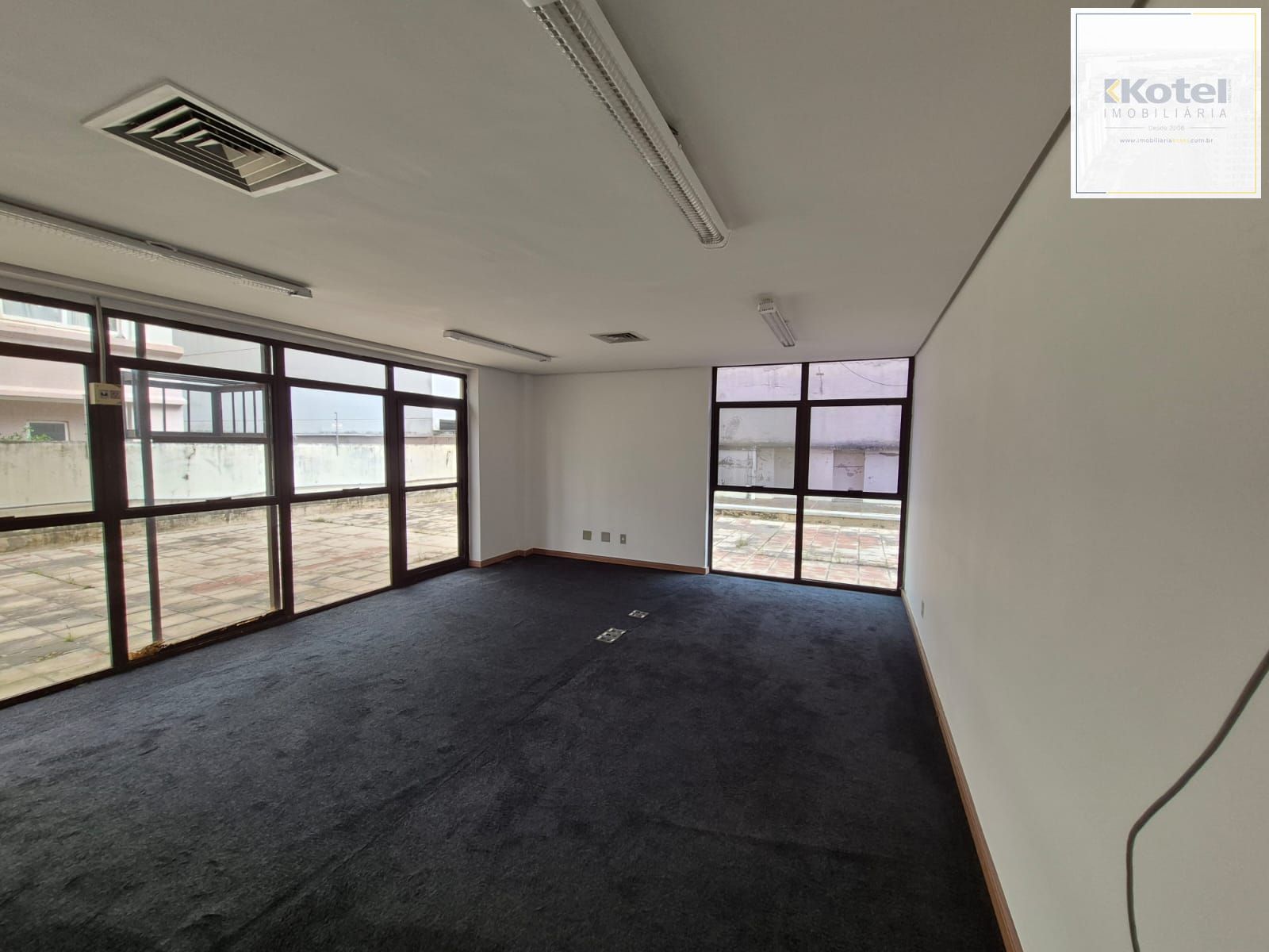 Conjunto Comercial 2 quartos à venda, 50m², Moinhos de Vento - Porto Alegre