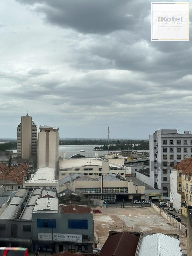 Sala Comercial à venda, 202m², Centro Histórico - Porto Alegre