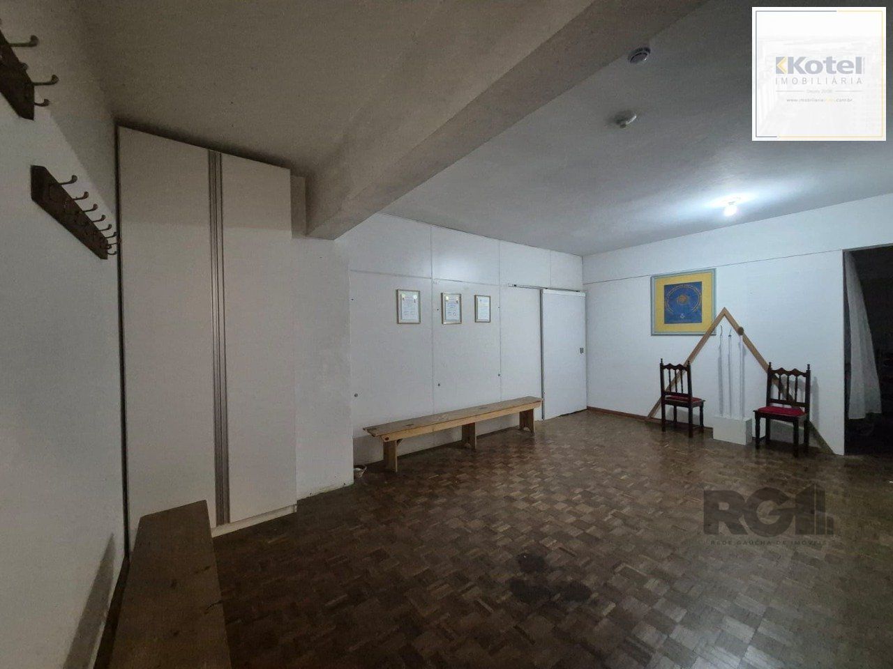Sala Comercial à venda, 60m², Centro Histórico - Porto Alegre