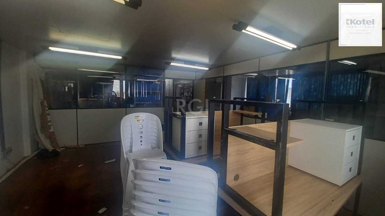 Sala Comercial à venda, 145m², Centro Histórico - Porto Alegre