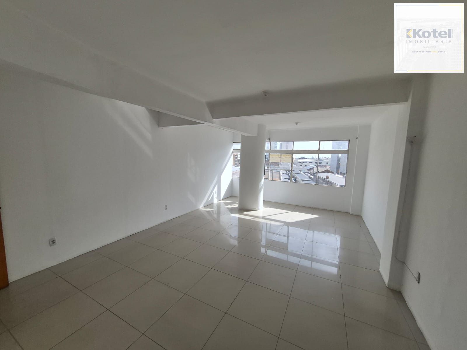 Sala comercial na região central — foto 4
