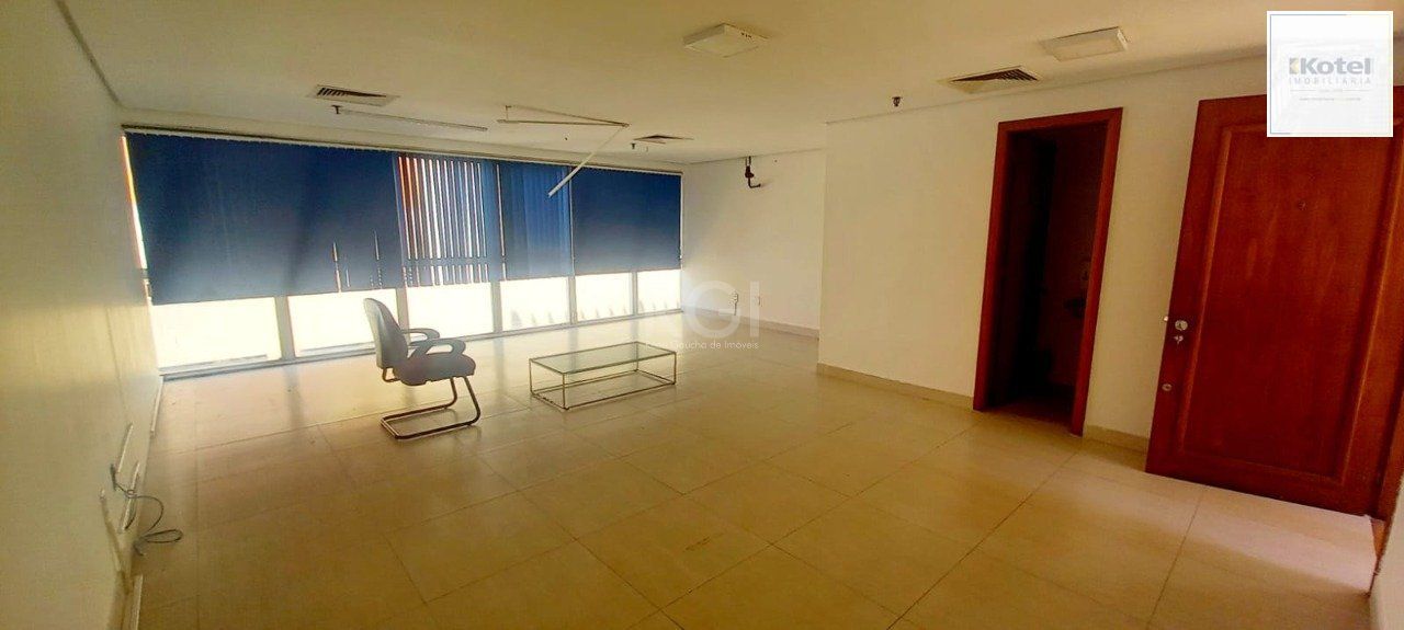 Sala Comercial à venda, 47m², Centro Histórico - Porto Alegre