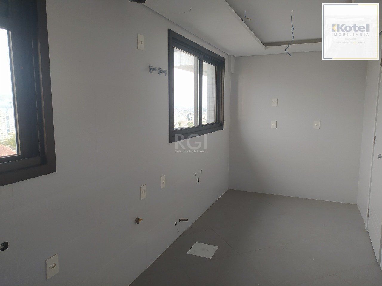 Apartamento para Venda - 119.65m², 3 dormitórios, sendo 1 suites, 2 vagas - Petrópolis — foto 5