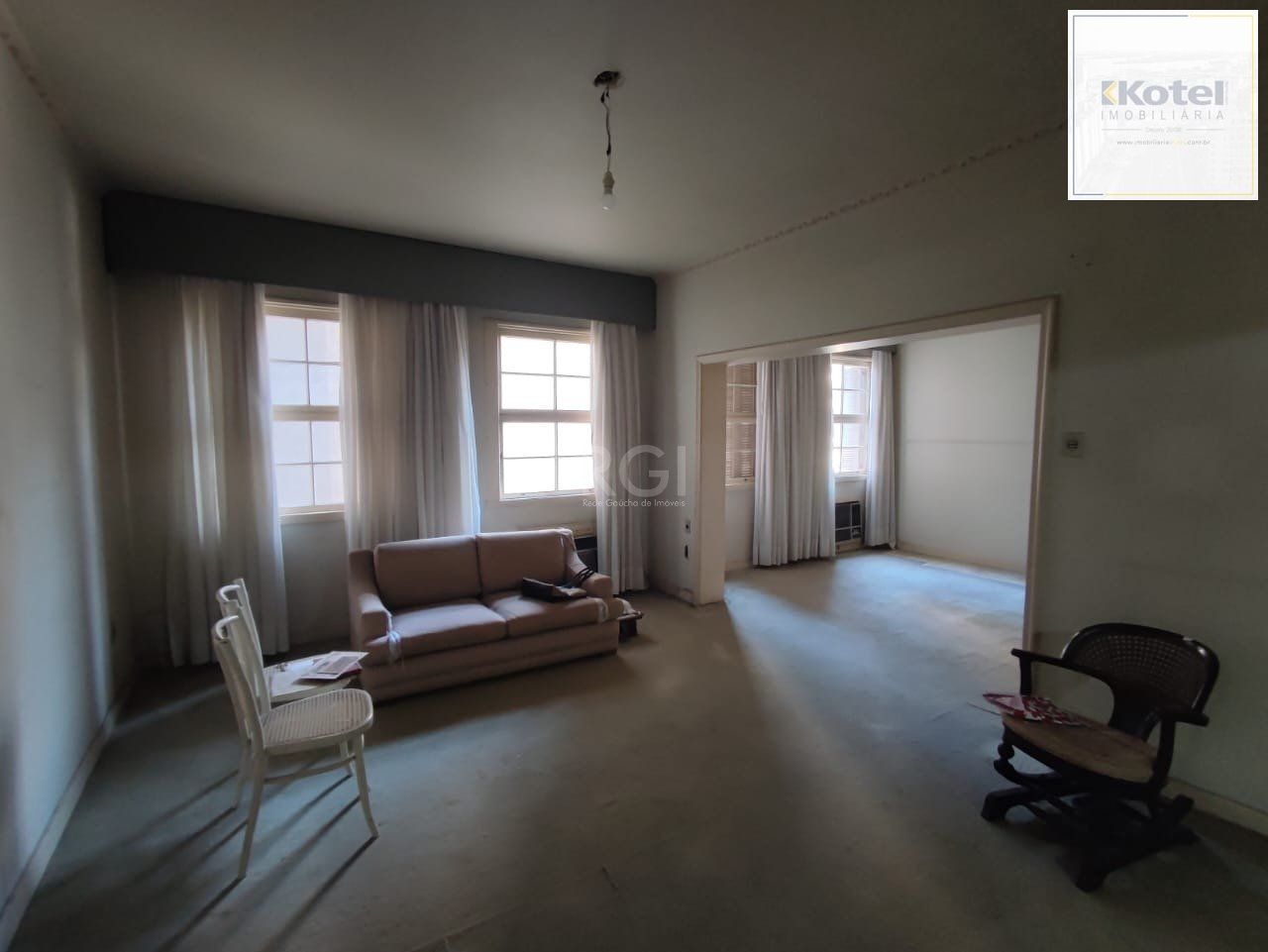 Apartamento para Venda - 136.2m², 3 dormitórios, 1 vaga - Centro Histórico