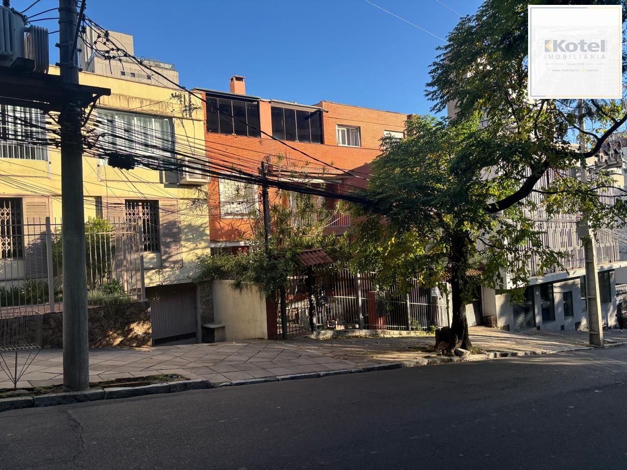 vende apto de dois quartos próximo ao parcão