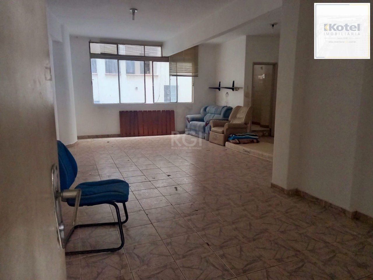 Sala Comercial à venda, 47m², Centro Histórico - Porto Alegre