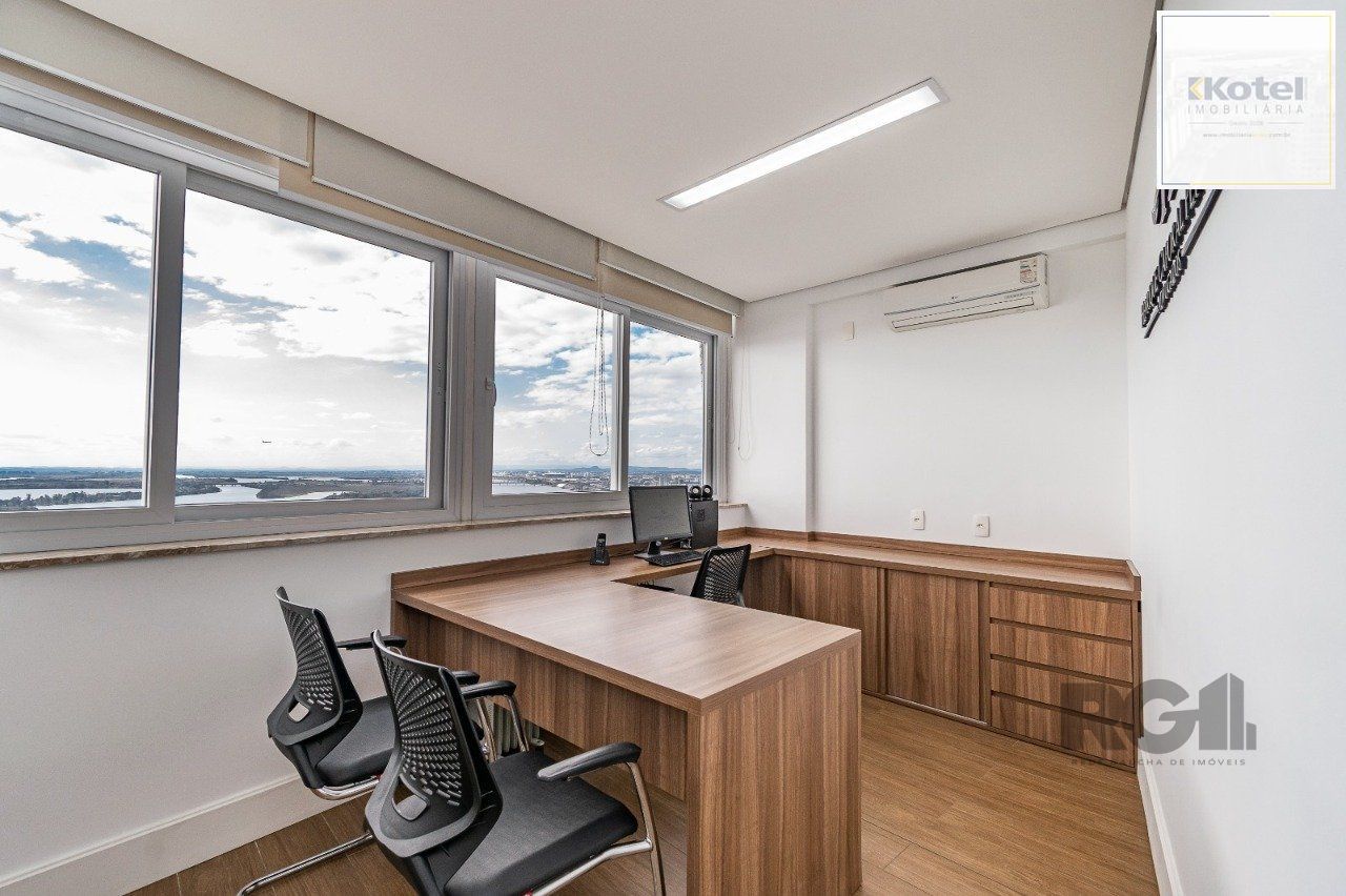 Sala Comercial à venda, 82m², Centro Histórico - Porto Alegre