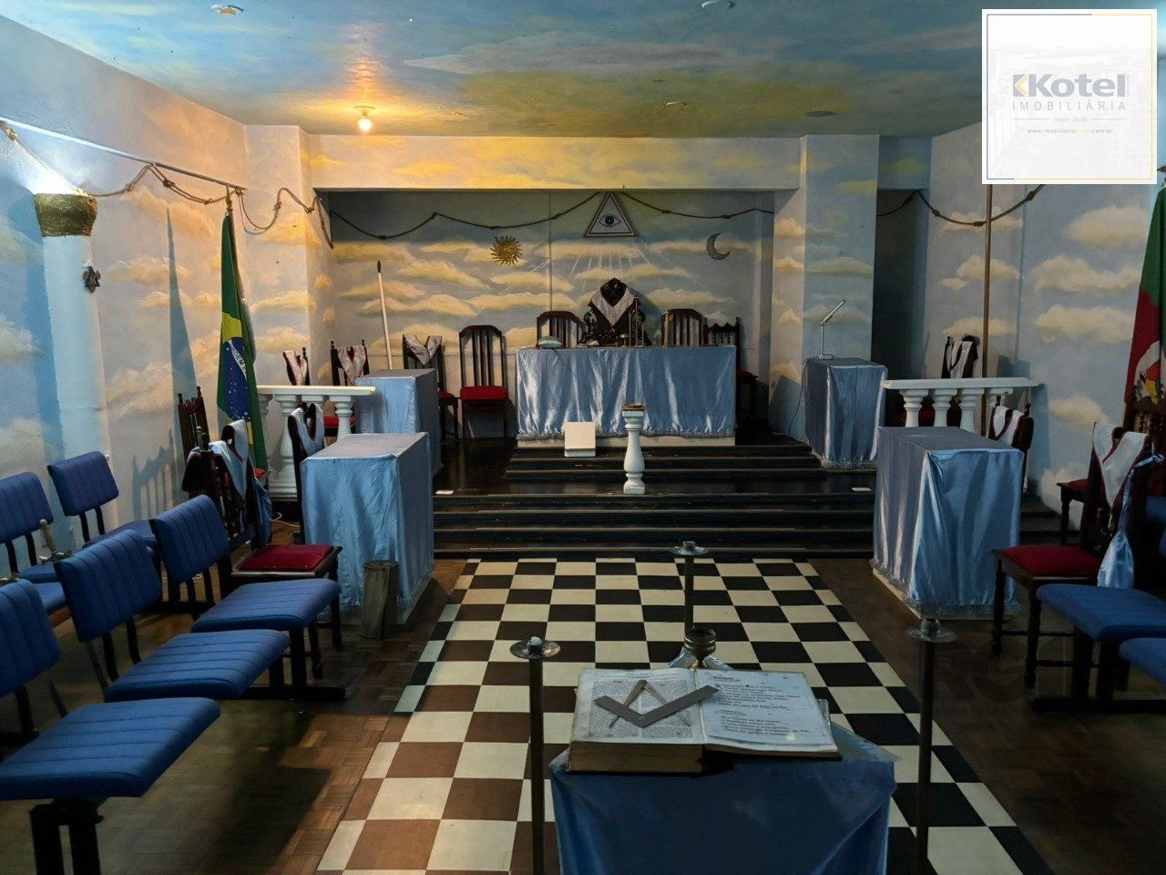 Sala Comercial à venda, 177m², Centro Histórico - Porto Alegre