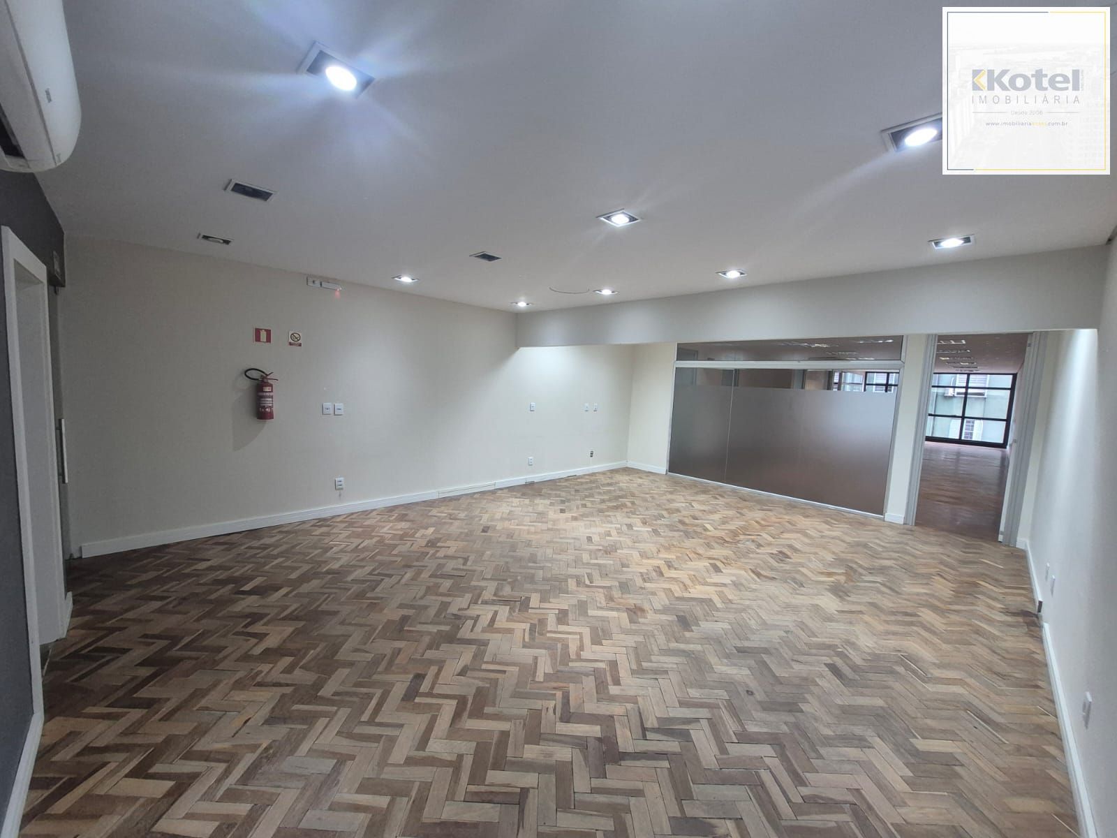 Sala Comercial, 1 sala, à venda, 234 m², Centro Histórico - Porto Alegre — foto 5
