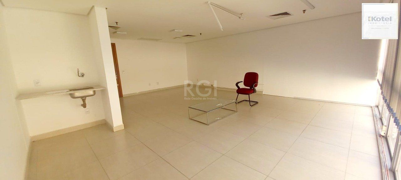 Sala Comercial à venda, 47m², Centro Histórico - Porto Alegre