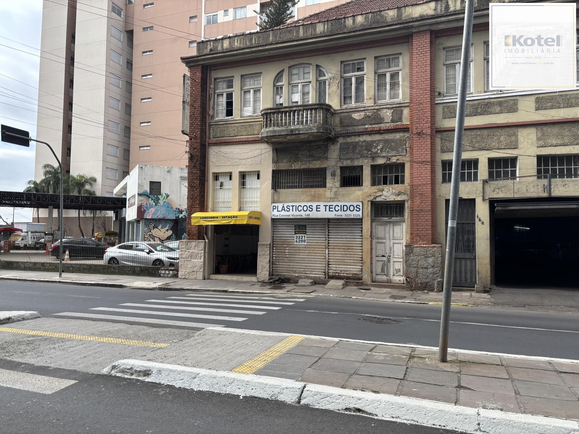 Casa Comercial à venda, 350m², Centro Histórico - Porto Alegre