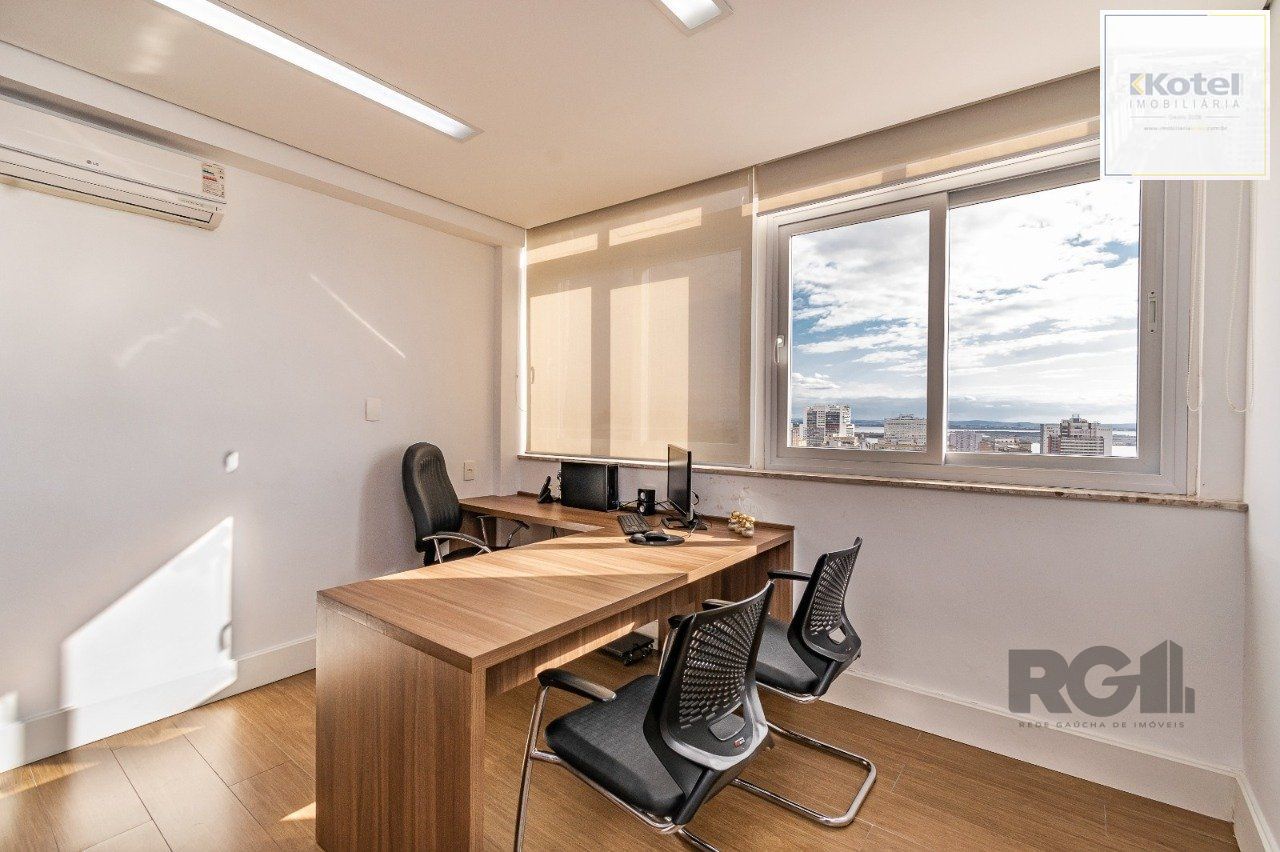 Sala Comercial à venda, 82m², Centro Histórico - Porto Alegre