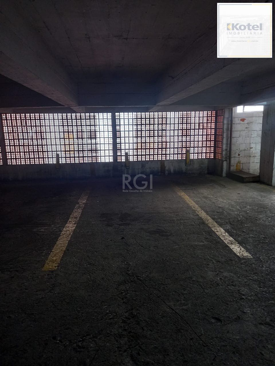 Box para Venda - 13m², 0 dormitórios, Centro Histórico — foto 2