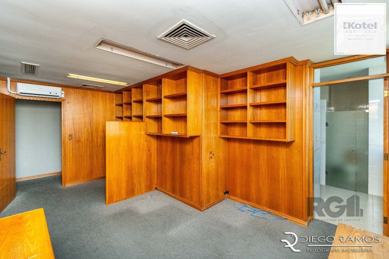 Sala Comercial à venda, 172m², Centro Histórico - Porto Alegre