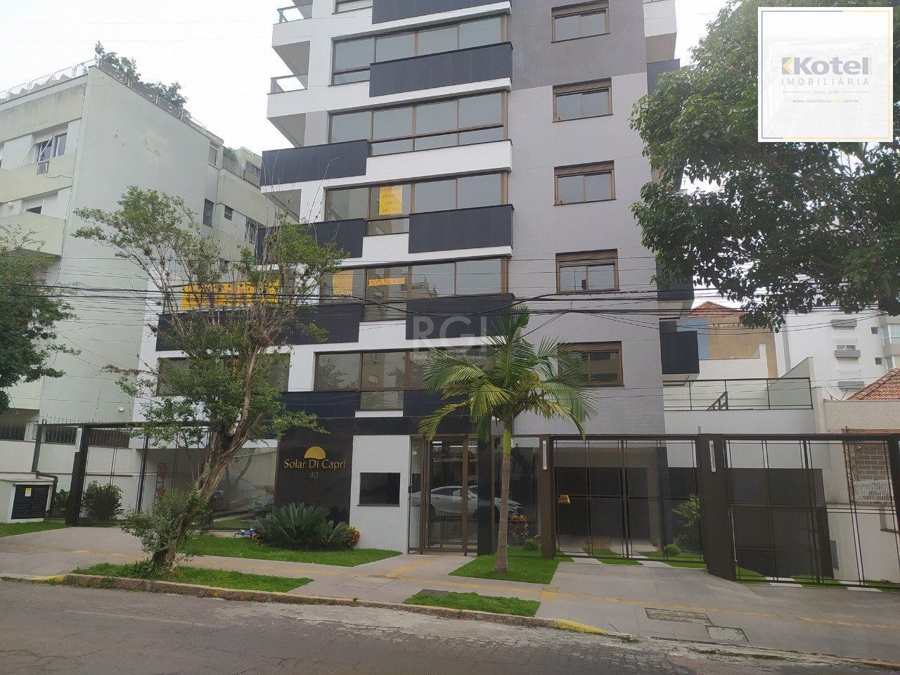 Apartamento para Venda - 123.71m², 3 dormitórios, sendo 1 suites, 1 vaga - Petrópolis — foto 2