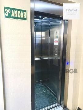Sala Comercial à venda, 76m², Moinhos de Vento - Porto Alegre